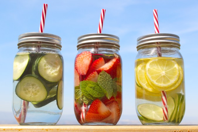 detox-spa-water-strawberry-mint-lemon-lime-cucumber-35